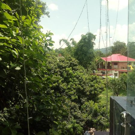 Hotel Sky Bule & Restaurant Khas Nagrota Екстериор снимка