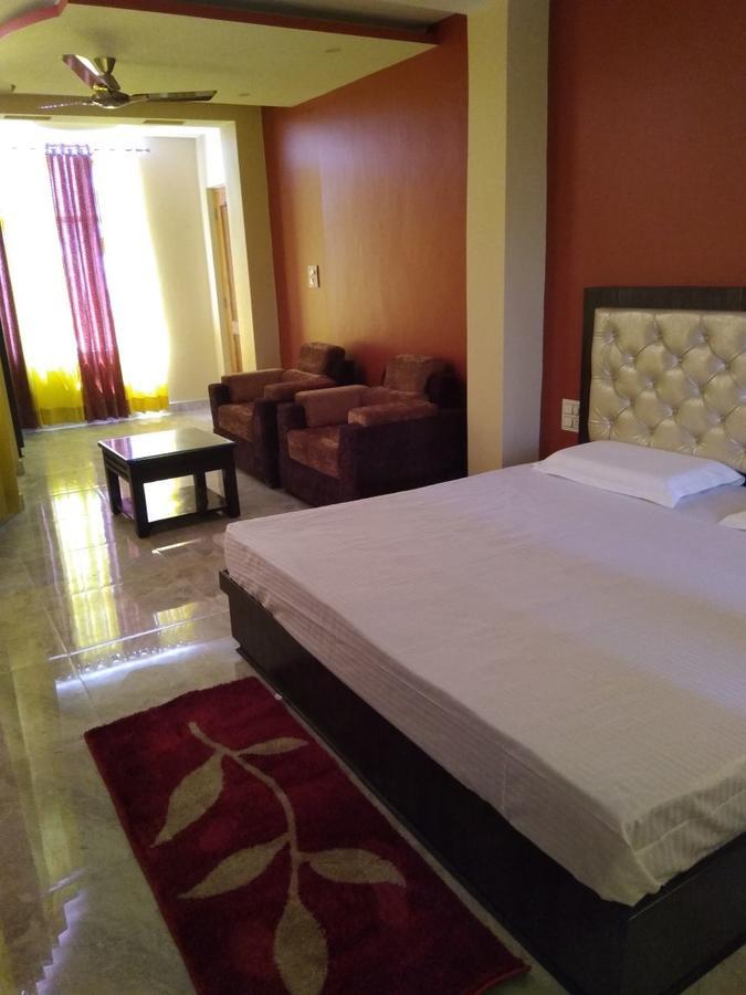 Hotel Sky Bule & Restaurant Khas Nagrota Екстериор снимка